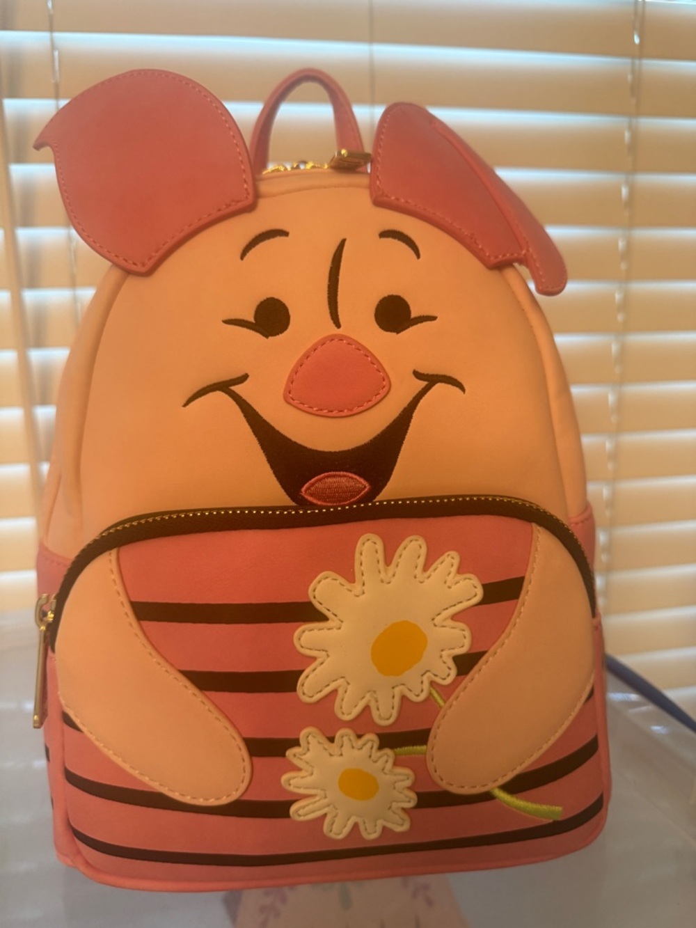 Disney loungefly Pink Piglet Mini Backpack with Daisies